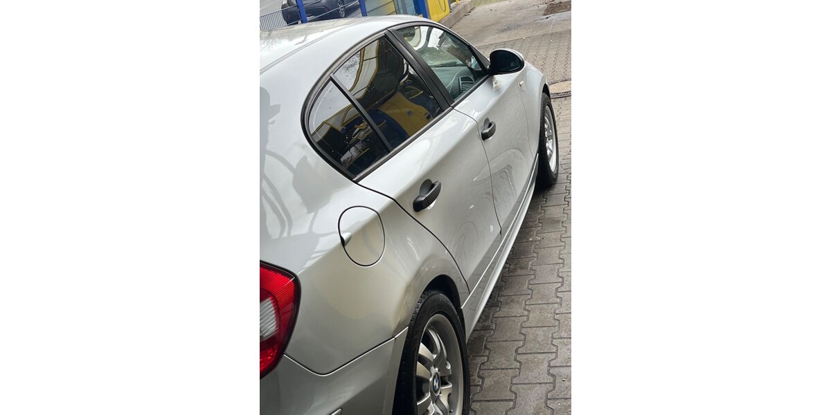 BMW 1er 193.000 km 3.299 € Wuppertal 42275