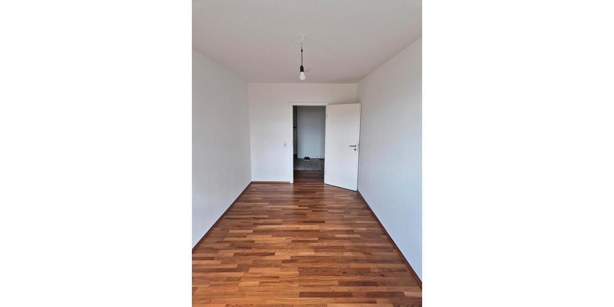 Etagenwohnung Wuppertal Eckbusch - 3 Zimmer, 96 m&sup2;, 252.000&euro; | Angebot:25636924