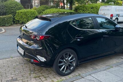 Mazda 3 33.000 km 17.600 &euro; Wuppertal 42113