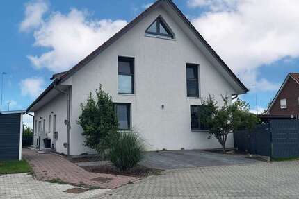 Haus zum Kaufen in Groß Schwülper 499.000 € 139 m²