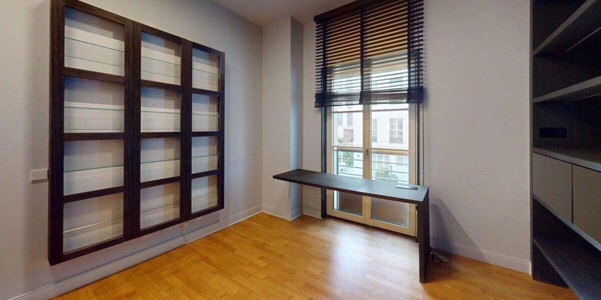 Etagenwohnung Düsseldorf Altstadt - 3 Zimmer, 127 m&sup2;, 3.280&euro; | Angebot:25822309
