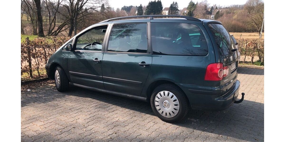 VW Sharan 170.000 km 3.100 &euro; Halver 58553
