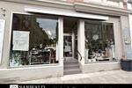 Vielseitiges Ladenlokal mit ansprechender Fensterfront zimmer