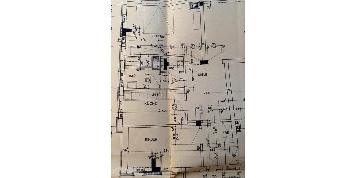 Erdgeschoßwohnung Düsseldorf Stadtbezirk 2 - 3 Zimmer, 87 m&sup2;, 1.400&euro; | Angebot:24975310