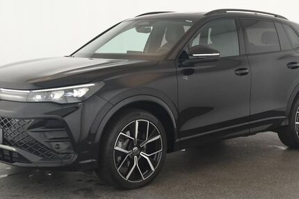 VW Tiguan 25.200 km 48.884 € Düsseldorf 40233