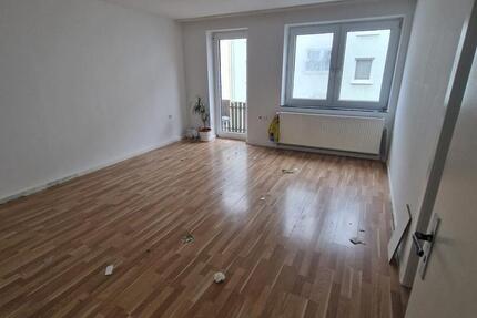 Kleine 2 Zimmer Wohnung mit kleinem Balkon in Wuppertal Barmen 2 zimmer