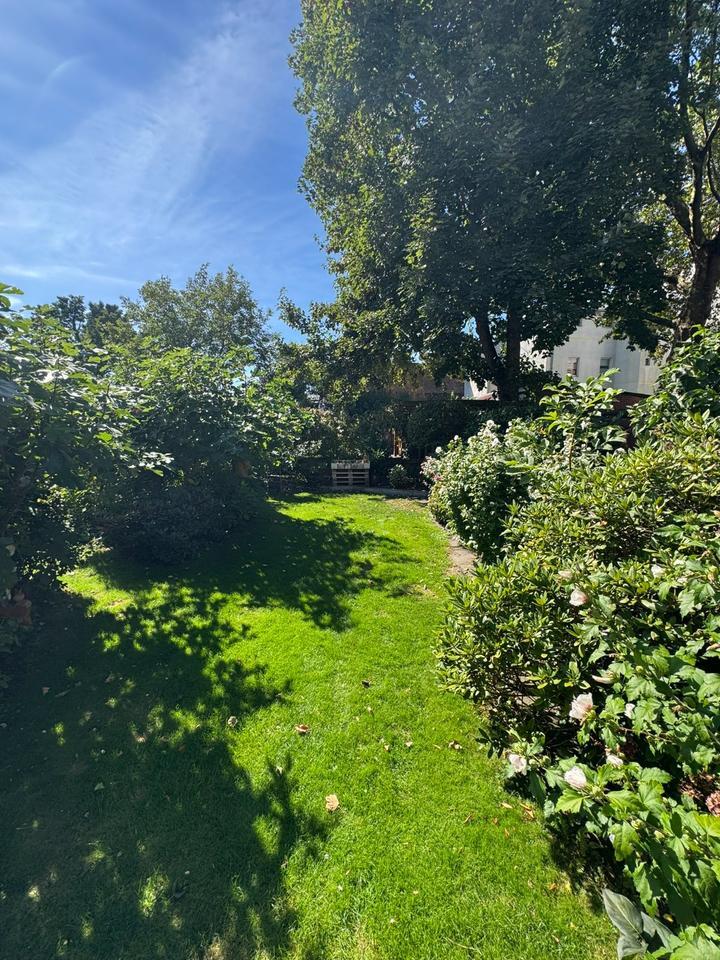 Wohn- und Geschäftshaus mit Gartenidylle in Essen-Katernberg