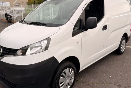 Nissan NV200 78.060 km 10.100 € Köln 51109
