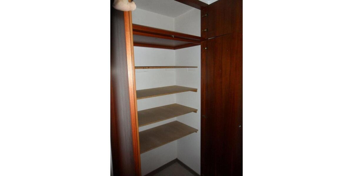 Mehrfamilienhaus, Wohnhaus Bergisch Gladbach Alt-Frankenforst - 2 Zimmer, 63 m&sup2;, 129.000&euro; | Angebot:26083374