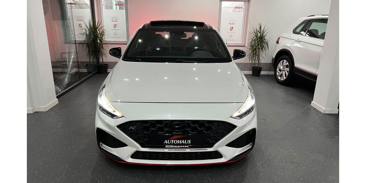 Hyundai i30 49.861 km 32.950 &euro; Remscheid 42857