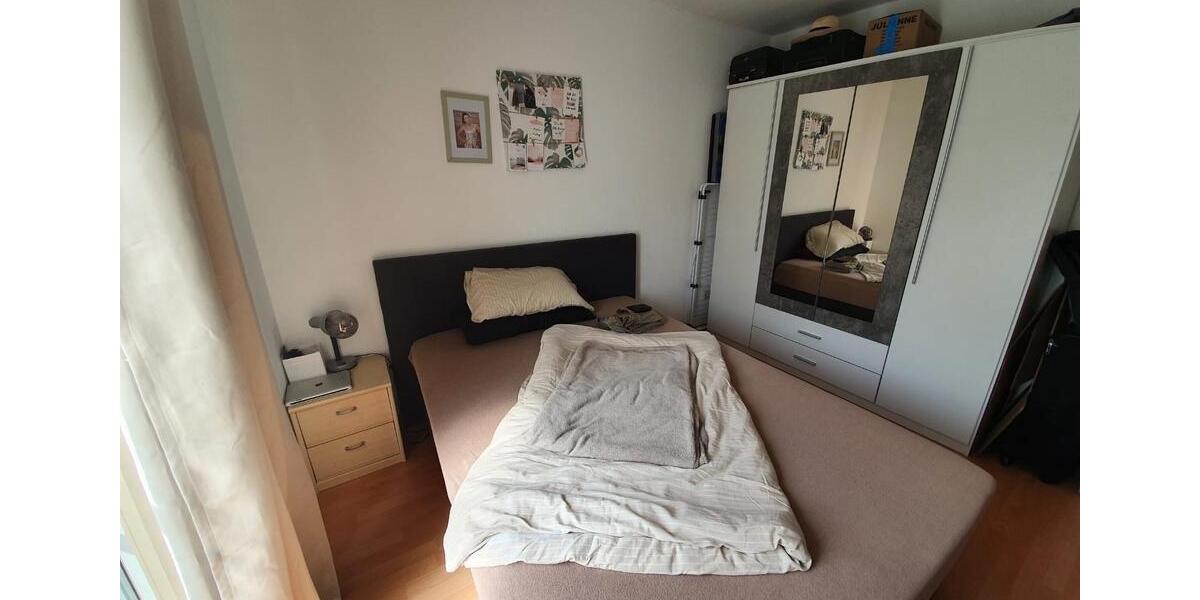 Dachgeschoßwohnung Düsseldorf Stadtbezirk 8 - 2 Zimmer, 42 m&sup2;, 580&euro; | Angebot:26423157