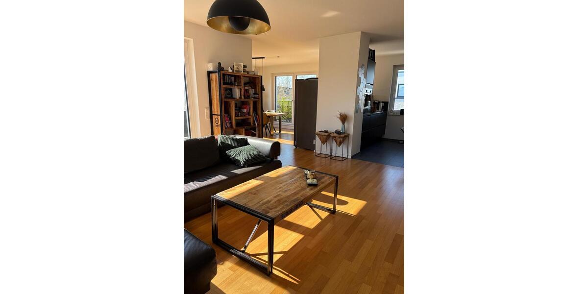 Dachgeschoßwohnung Düsseldorf Oberbilk - 3 Zimmer, 110 m&sup2;, 2.370&euro; | Angebot:26586394