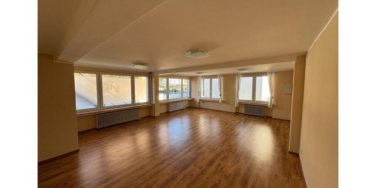 Büro, Atelier oder Lagerfläche zimmer