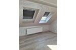 Dachgeschoßwohnung Langenfeld (Rheinland) - 2 Zimmer, 70 m&sup2;, 1.200&euro; | Angebot:26214129