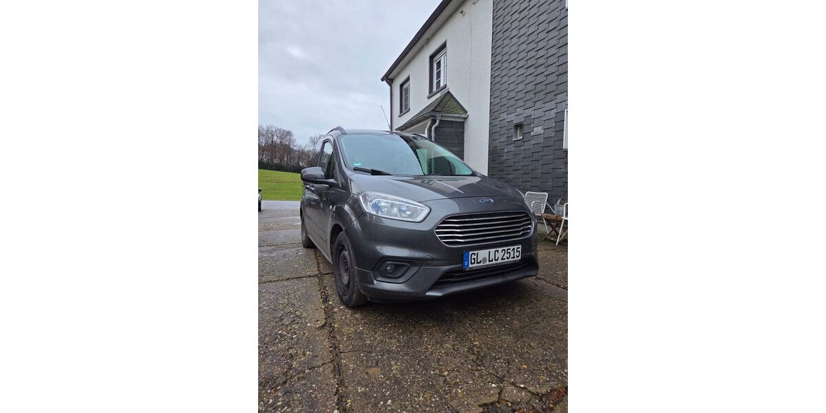 Ford Tourneo Courier 49.000 km 11.999 € Wermelskirchen 42929