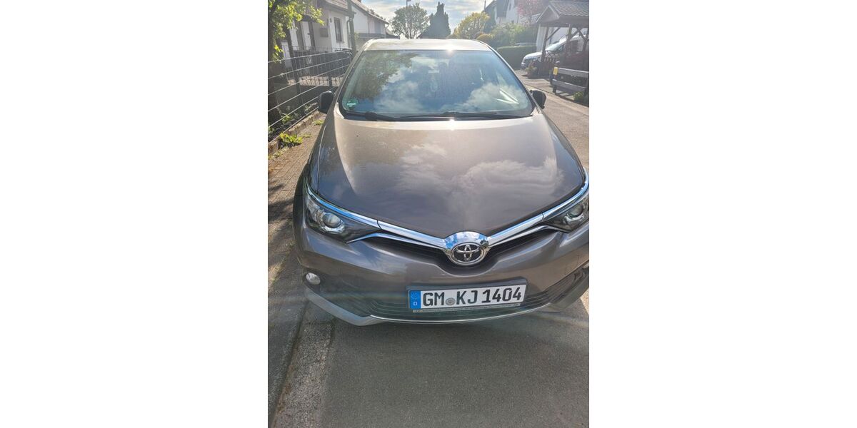Toyota Auris 74.892 km 11.000 &euro; Lindlar 51789