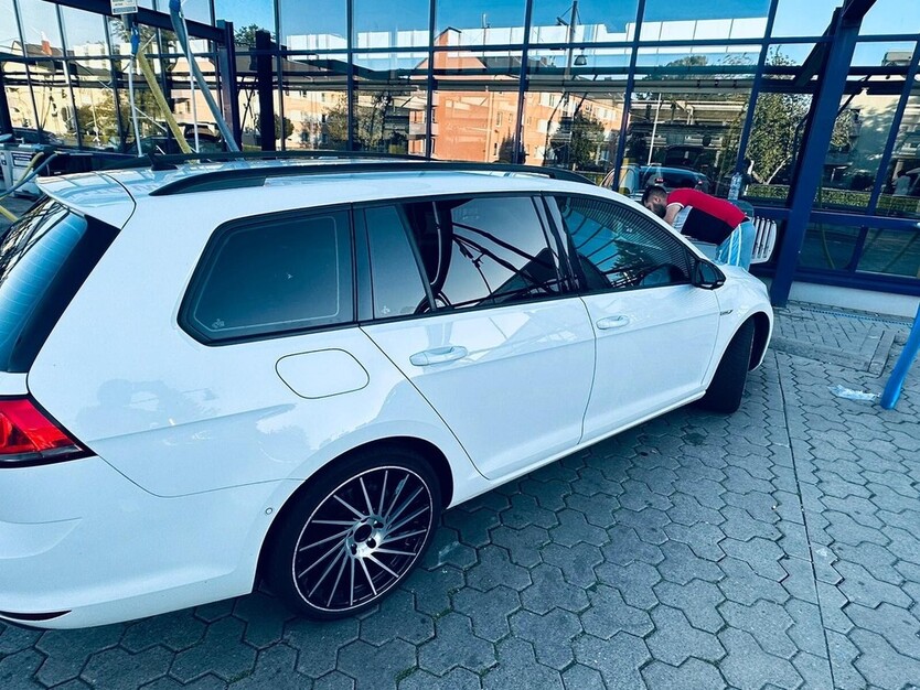 VW Golf R Variant 238.000 km 9.000 € Köln 50667