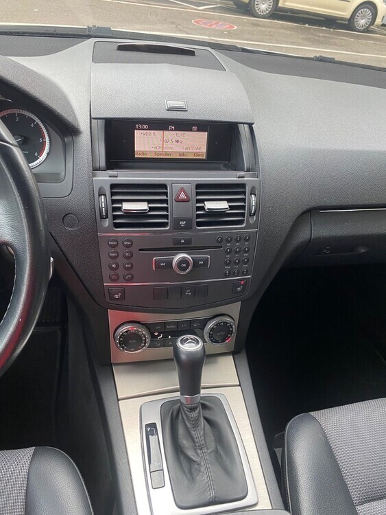 Mercedes-Benz C 350 185.000 km 8.000 € Düsseldorf 40213