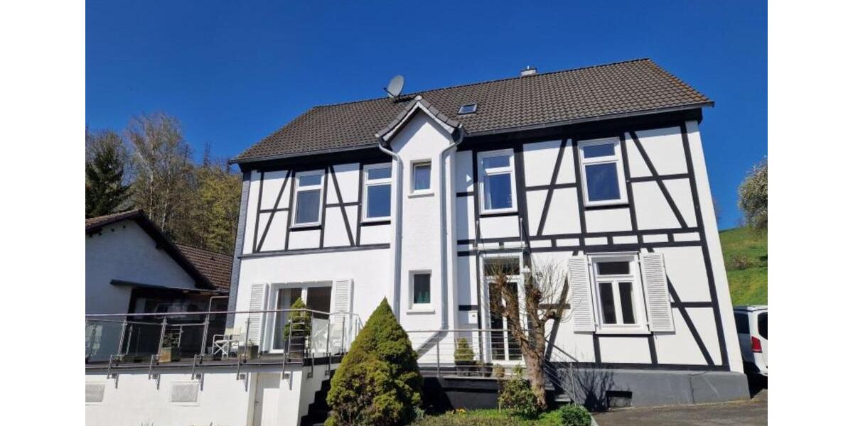 Einfamilienhaus Engelskirchen - 7 Zimmer, 214 m&sup2;, 745.000&euro; | Angebot:25220347