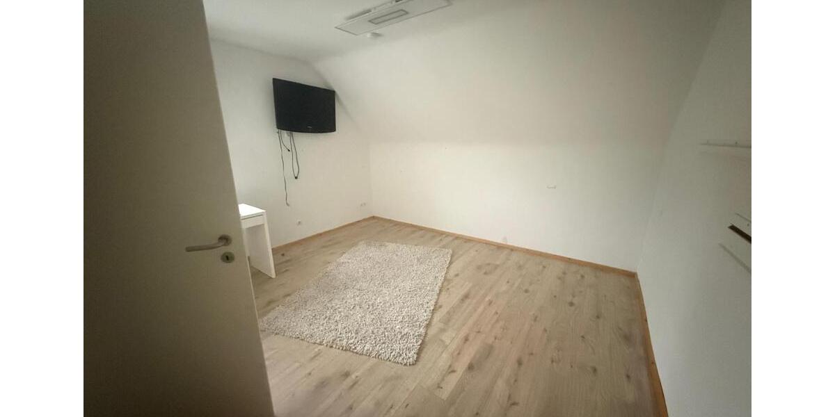 Einfamilienhaus Leverkusen - 5 Zimmer, 126 m&sup2;, 600.000&euro; | Angebot:27453037