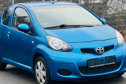 Toyota Aygo (X) 137.967 km 2.999 &euro; Wuppertal 42389