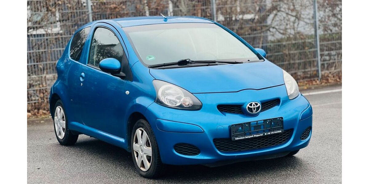 Toyota Aygo (X) 137.967 km 2.999 &euro; Wuppertal 42389