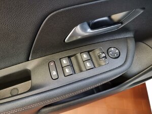 Opel Mokka Ultimate Technologie P. Winter P. Motorhaube 43.977 km 21.780 &euro; HAAN 42781