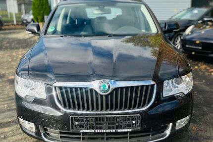 Skoda Superb 74.000 km 11.480 &euro; Overath 51491