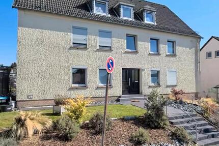 Haus Radevormwald - 15 Zimmer, 306 m&sup2;, 469.000&euro; | Angebot:27030317