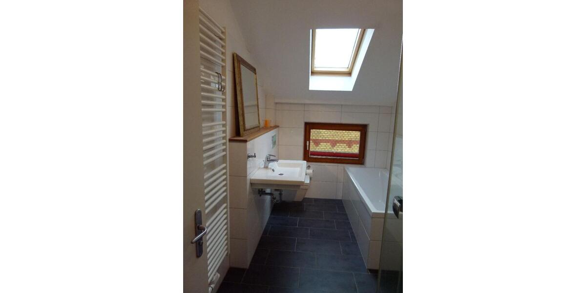 Sanierte 3 Zi., KDB, DG Wohnung in W.-Langerfeld 3 zimmer