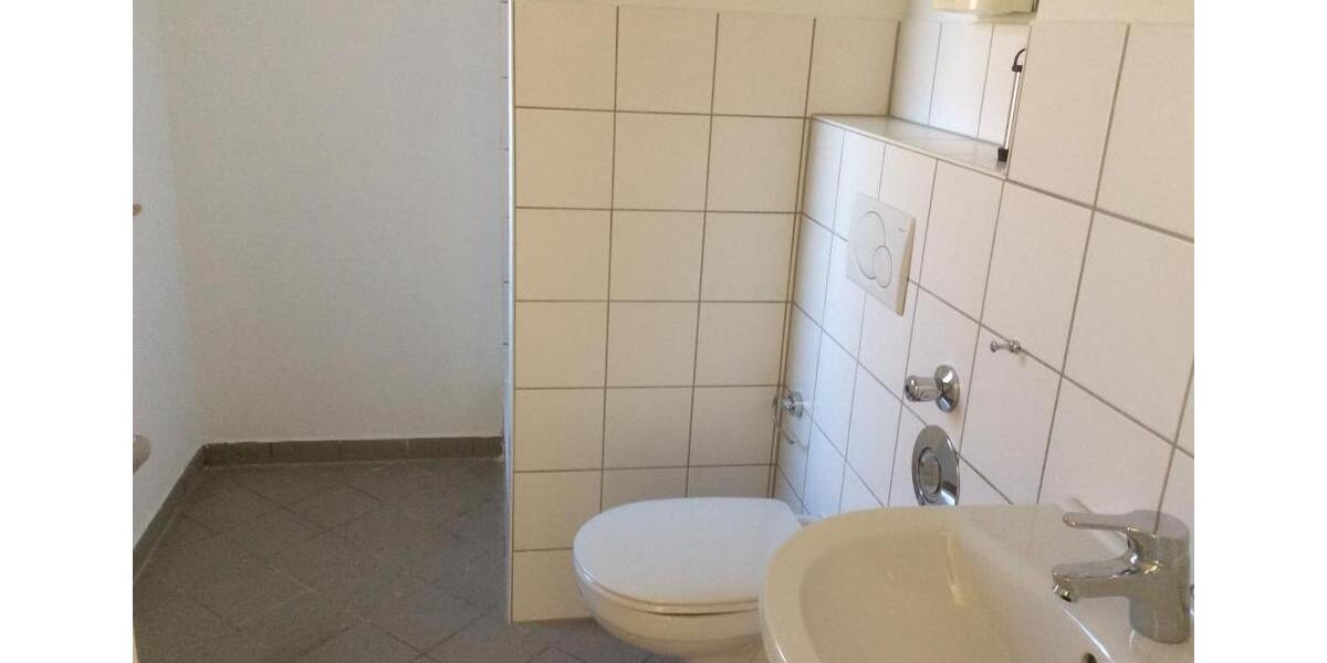 Etagenwohnung Leverkusen Opladen - 2 Zimmer, 65 m&sup2;, 561&euro; | Angebot:26470250