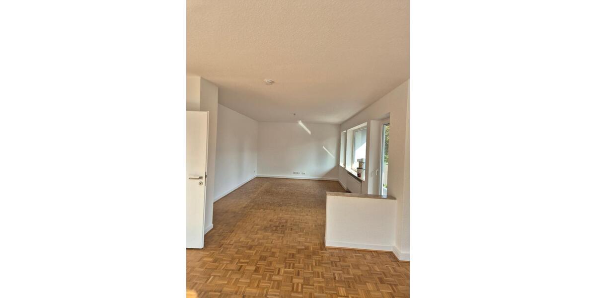 Erstbezug nach Kernsanierung Mietwohnung 70 qm 2 Balkone zimmer