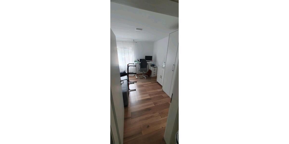 Erdgeschoßwohnung Wuppertal Eckbusch - 3.5 Zimmer, 102 m&sup2;, 1.100&euro; | Angebot:26414749