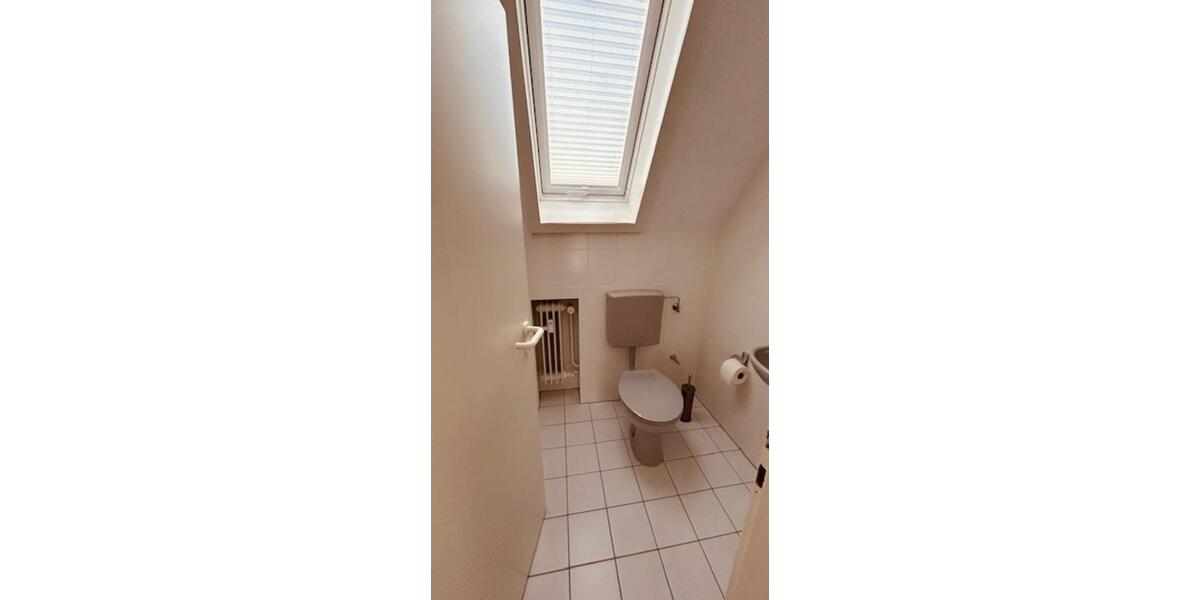 Dachgeschoßwohnung Halver - 3 Zimmer, 117 m&sup2;, 900&euro; | Angebot:25988805