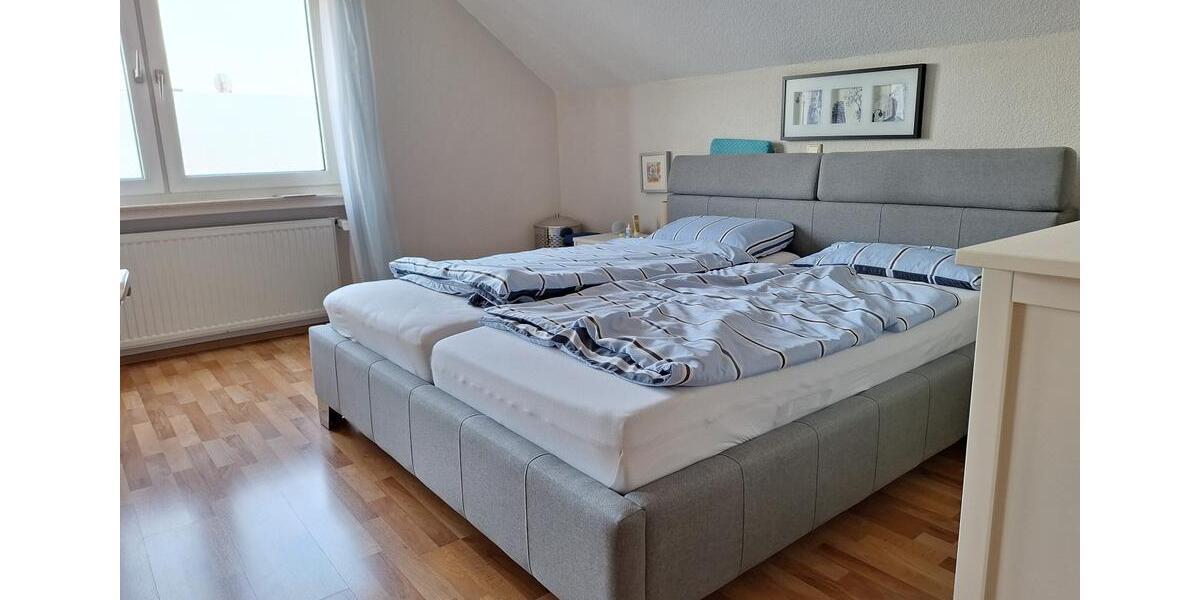 Dachgeschoßwohnung Leverkusen Bergisch Neukirchen - 2 Zimmer, 72 m&sup2;, 720&euro; | Angebot:25384585