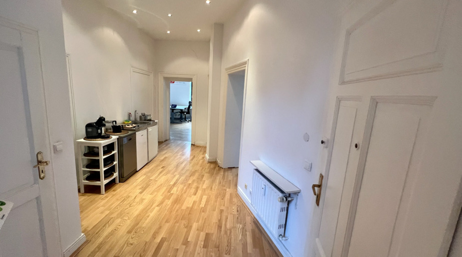 Kreatives Arbeiten in schönem Altbau in Gerresheim - All-in-Miete