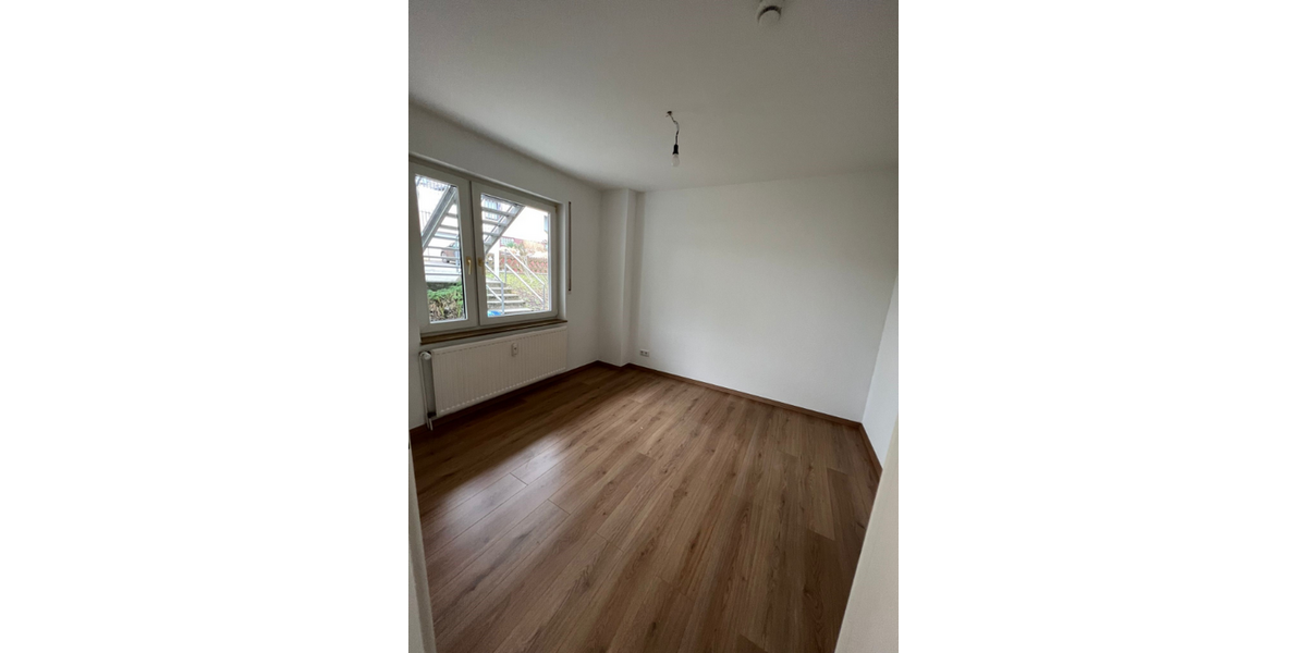 Etagenwohnung Wuppertal Heckinghausen - 4 Zimmer, 91 m&sup2;, 890&euro; | Angebot:25792529