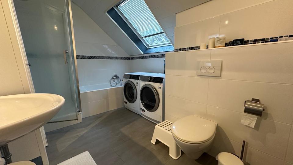 Dachgeschoßwohnung Solingen Höhscheid - 2 Zimmer, 64 m&sup2;, 675&euro; | Angebot:25171790