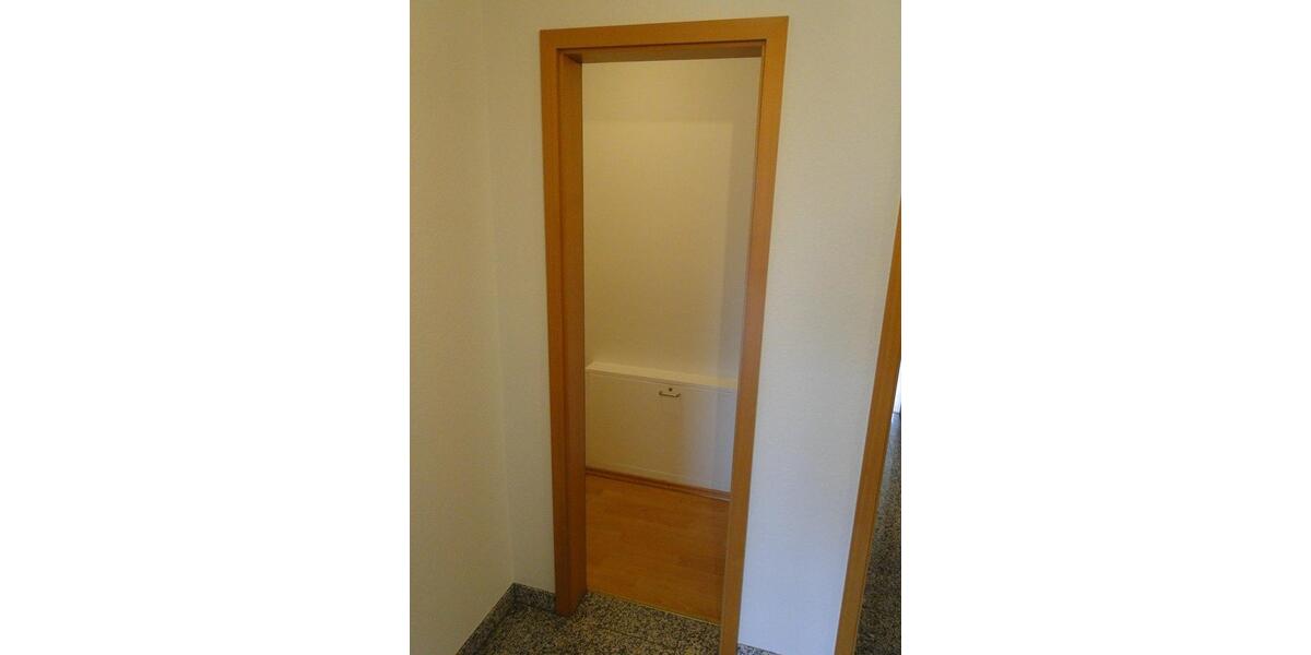 Etagenwohnung Bergisch Gladbach Alt-Frankenforst - 3 Zimmer, 112 m&sup2;, 1.200&euro; | Angebot:24753474