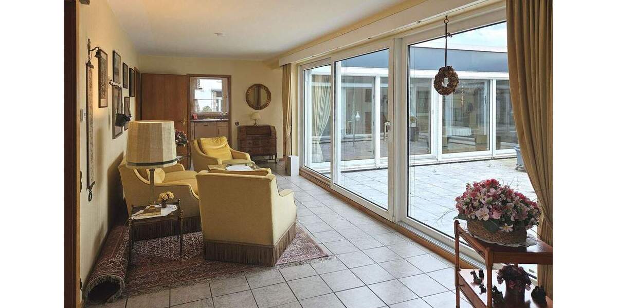 Exklusiver Atrium-Bungalow mit Gartenfläche in begehrter Lage von Sprockhövel-Haßlinghausen 5 zimmer