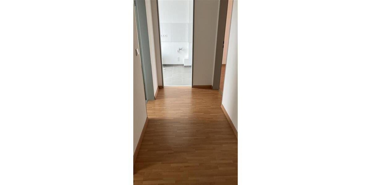 Dachgeschoßwohnung Langenfeld (Rheinland) - 2 Zimmer, 75 m&sup2;, 645&euro; | Angebot:23689817