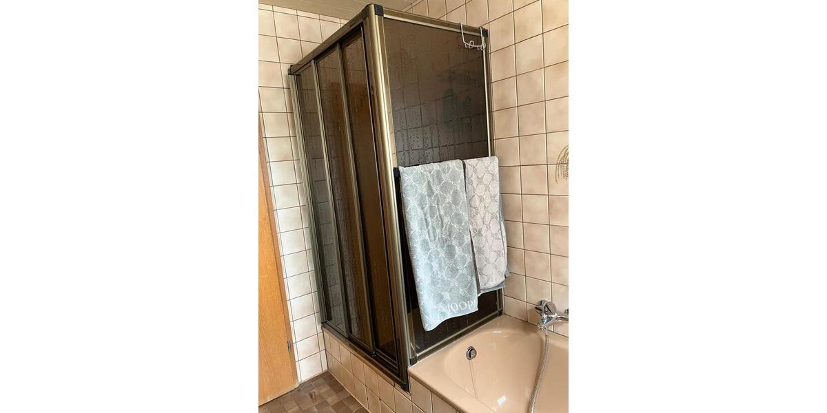 Dachgeschoßwohnung Halver - 4 Zimmer, 105 m&sup2;, 198.000&euro; | Angebot:27161545