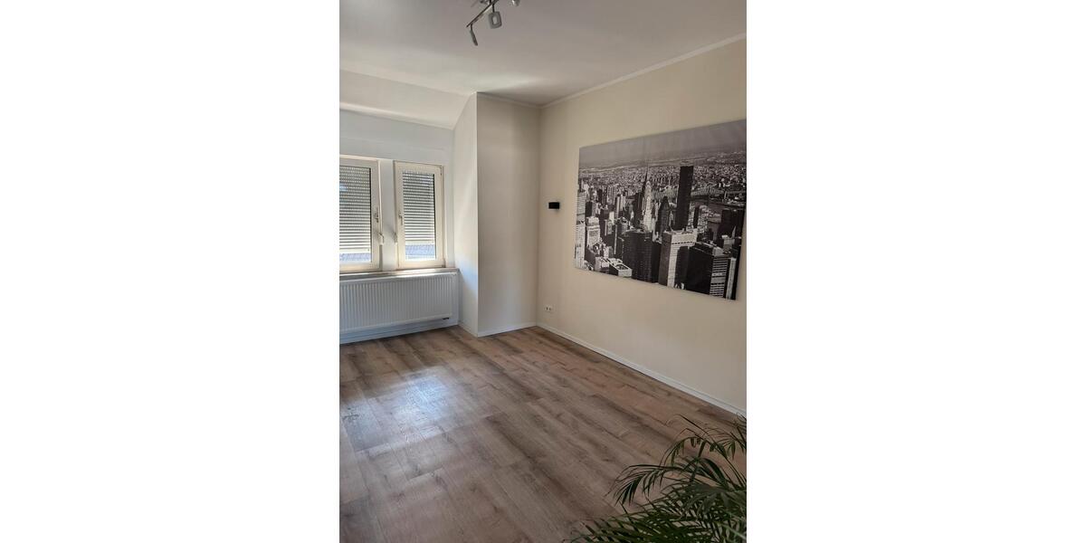 Etagenwohnung Solingen - 4 Zimmer, 94 m&sup2;, 259.000&euro; | Angebot:27417870
