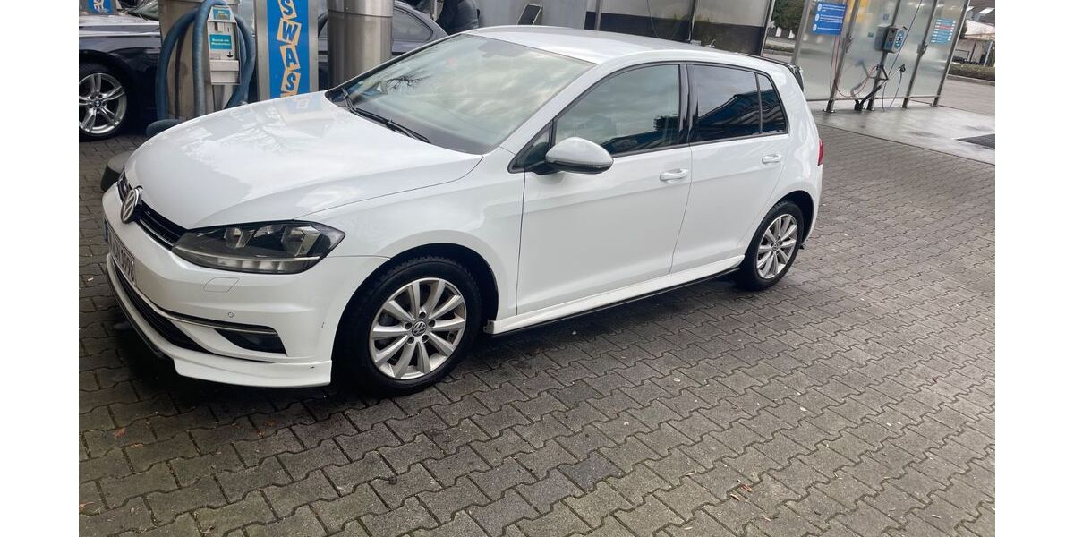 VW Golf 131.000 km 16.200 &euro; Gevelsberg 58285