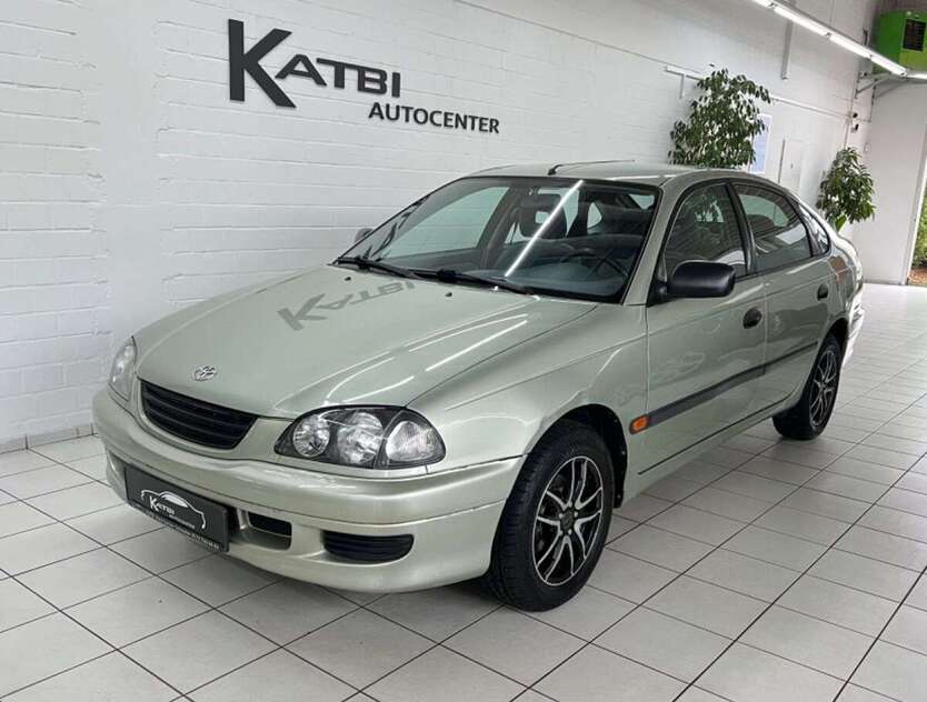 Toyota Avensis 109.169 km 3.350 € Schwelm 58332