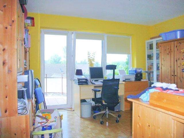 Großzügig aufgeteilte 3 Zimmer Wohnung mit Balkon und Loggia 3 zimmer