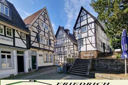 Haus zum Kaufen in Essen 785.000 € 157.88 m²