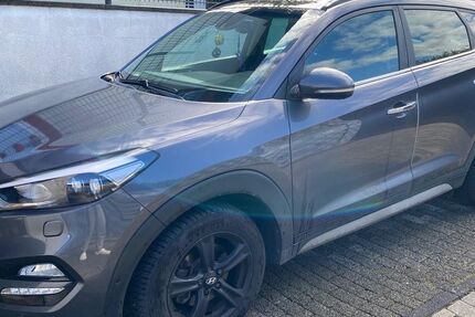 Hyundai TUCSON 99.843 km 16.700 &euro; Wuppertal 42329