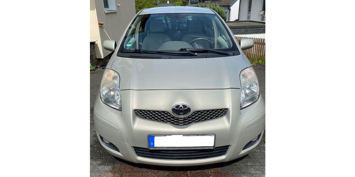 Toyota Yaris 77.300 km 5.100 &euro; Gevelsberg 58285