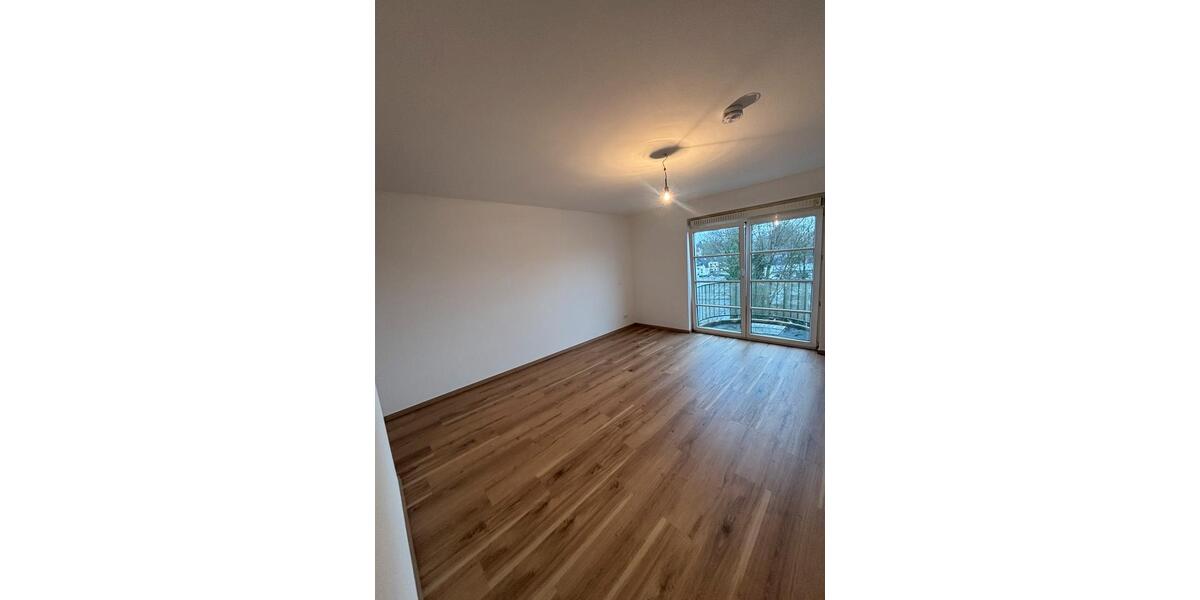 Frisch renovierte 1Zimmer-Wohnung in zentraler Lage von Burscheid 1 zimmer